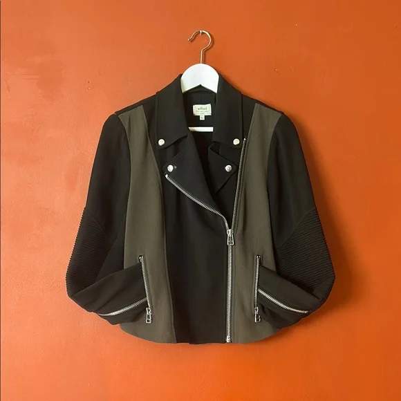 Aritzia Wilfred Black and Brown Bomber Jacket - Picture 7 of 16
